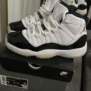 Nike Air Jordan 11 High Black and White